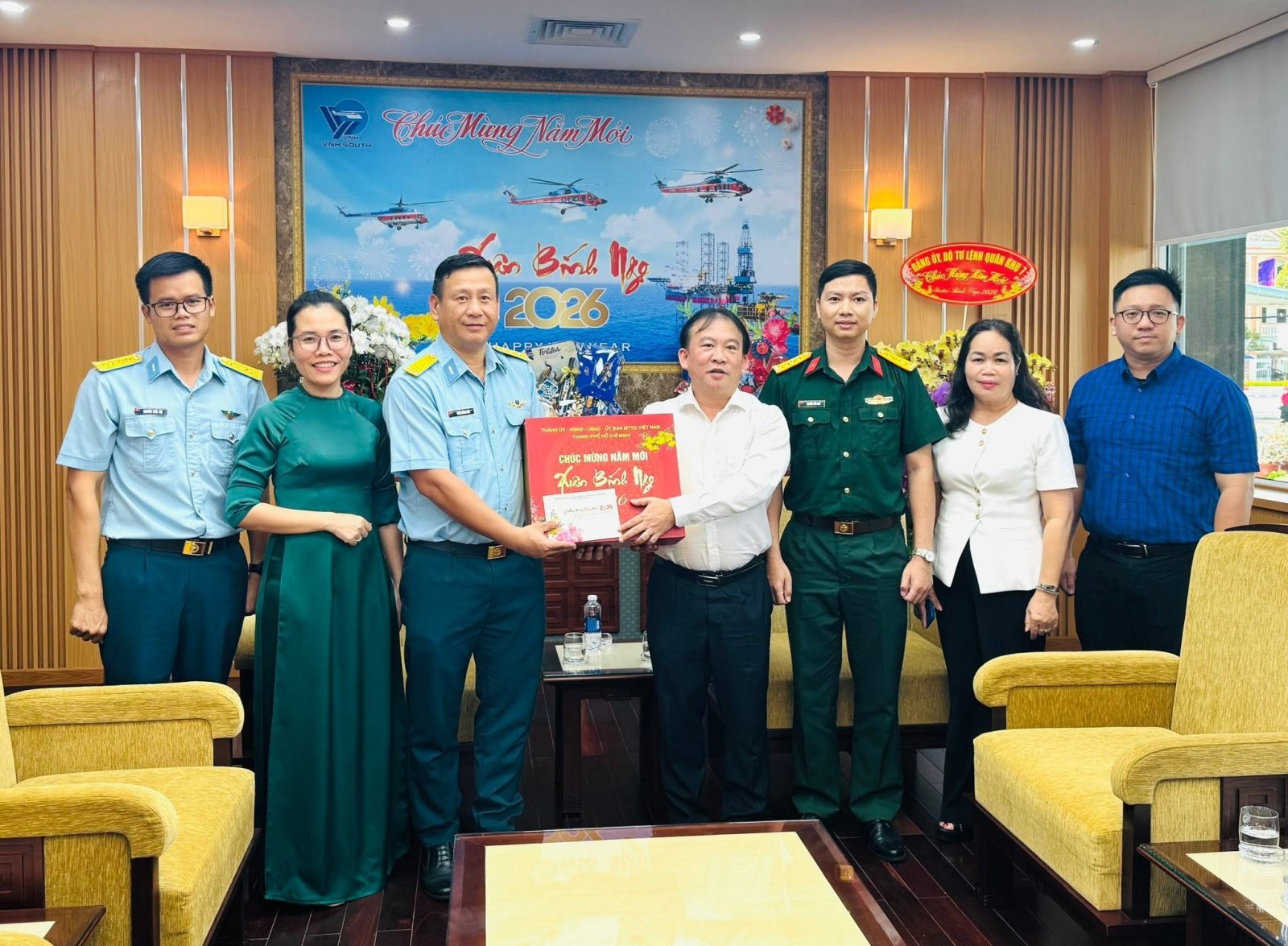 ĐOÀN ĐẠI BIỂU TP. HỒ CHÍ MINH THĂM, CHÚC TẾT CÁC ĐƠN VỊ, GIA ĐÌNH TIÊU BIỂU TRÊN ĐỊA BÀN PHƯỜNG TAM THẮNG Đoàn Đại Biểu TP. Hồ Chí Minh thăm, chúc Tết các đơn vị, gia đình tiêu biểu trên địa bàn phường Tam Thắng