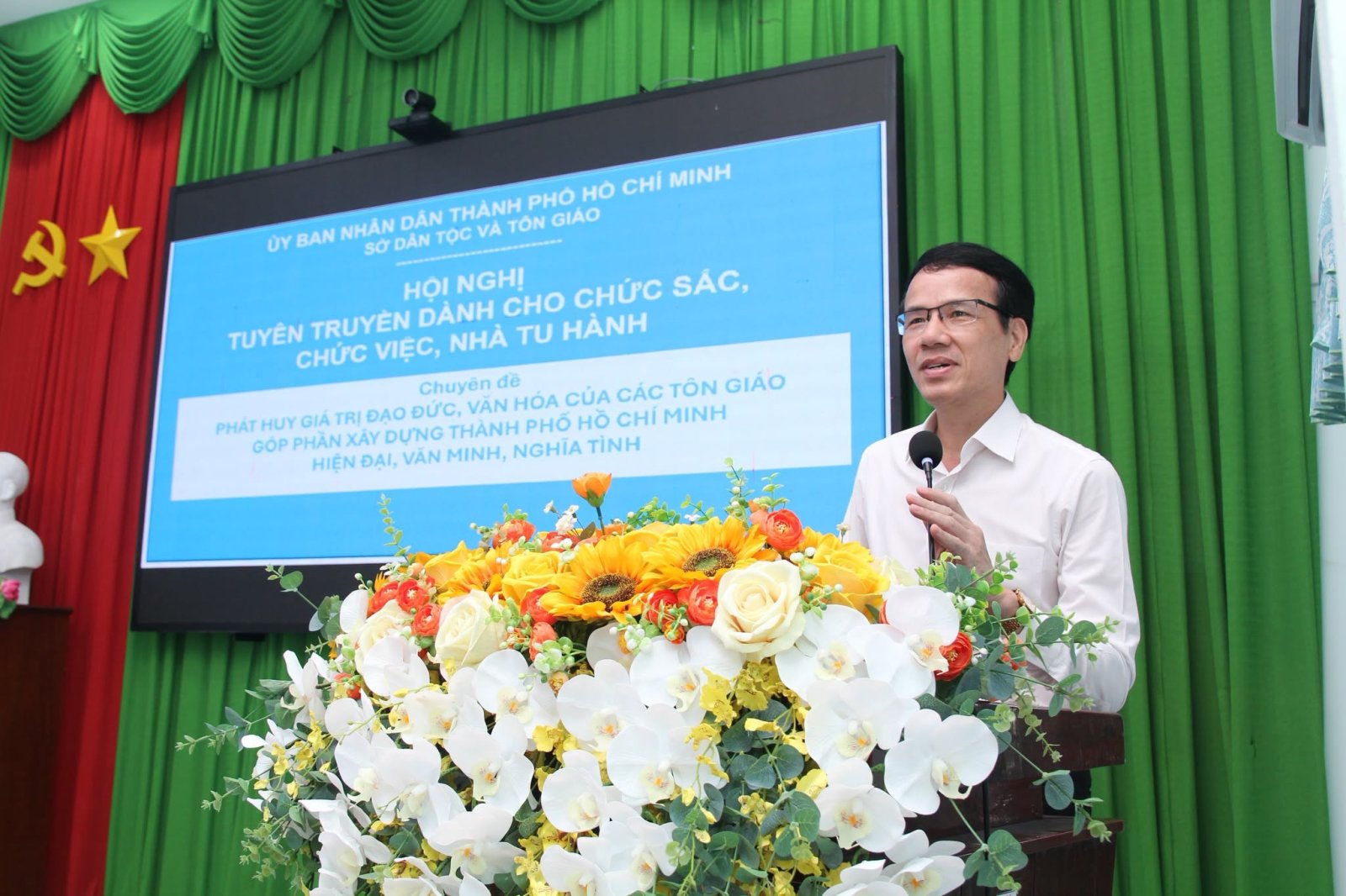 Tuyên truyền chủ trương của Đảng, chính sách, pháp luật của Nhà nước với chức sắc, chức việc, nhà tu hành năm 2026