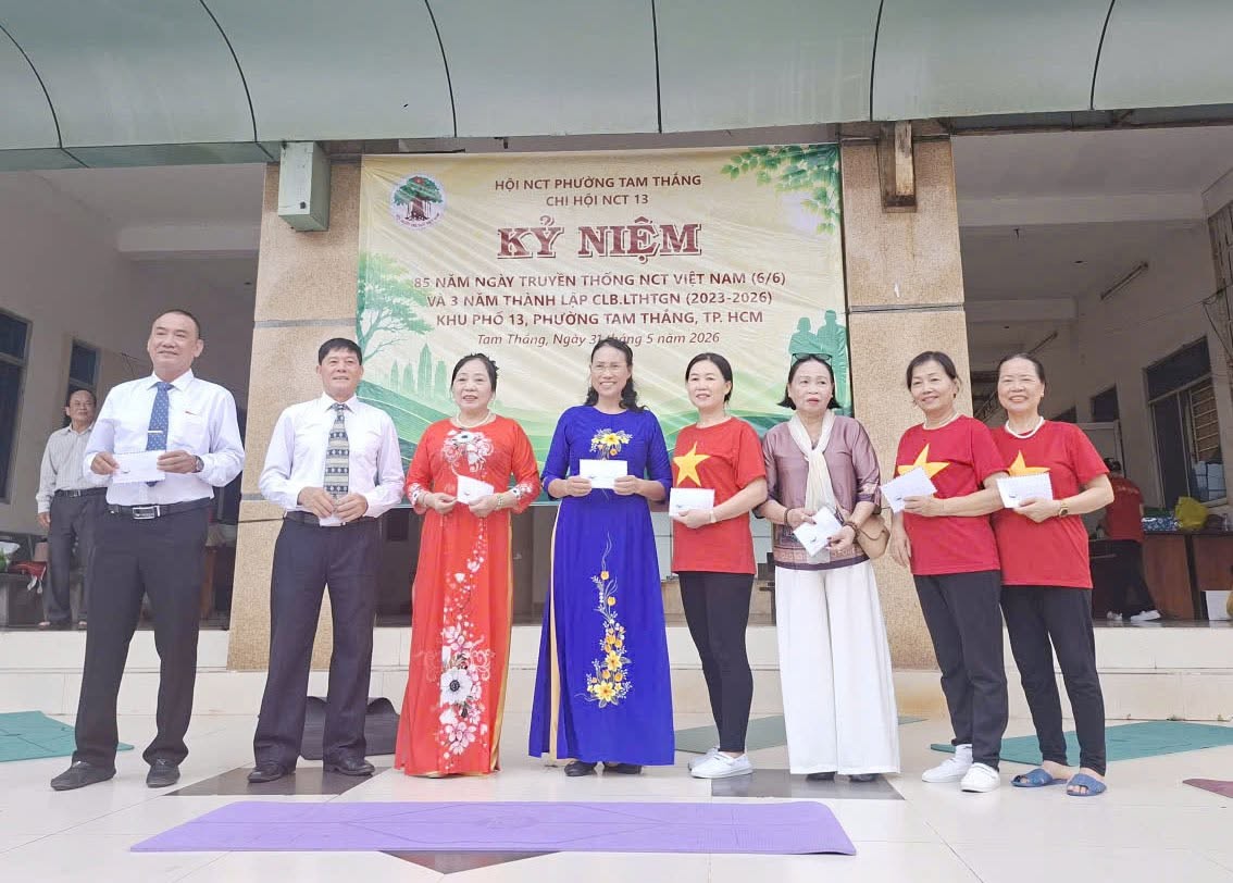 Các chi hội Người cao tuổi họp mặt ngày 6/6