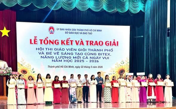 Hai giáo viên của phường Tam Thắng xuất sắc giành giải giáo viên giỏi cấp thành phố