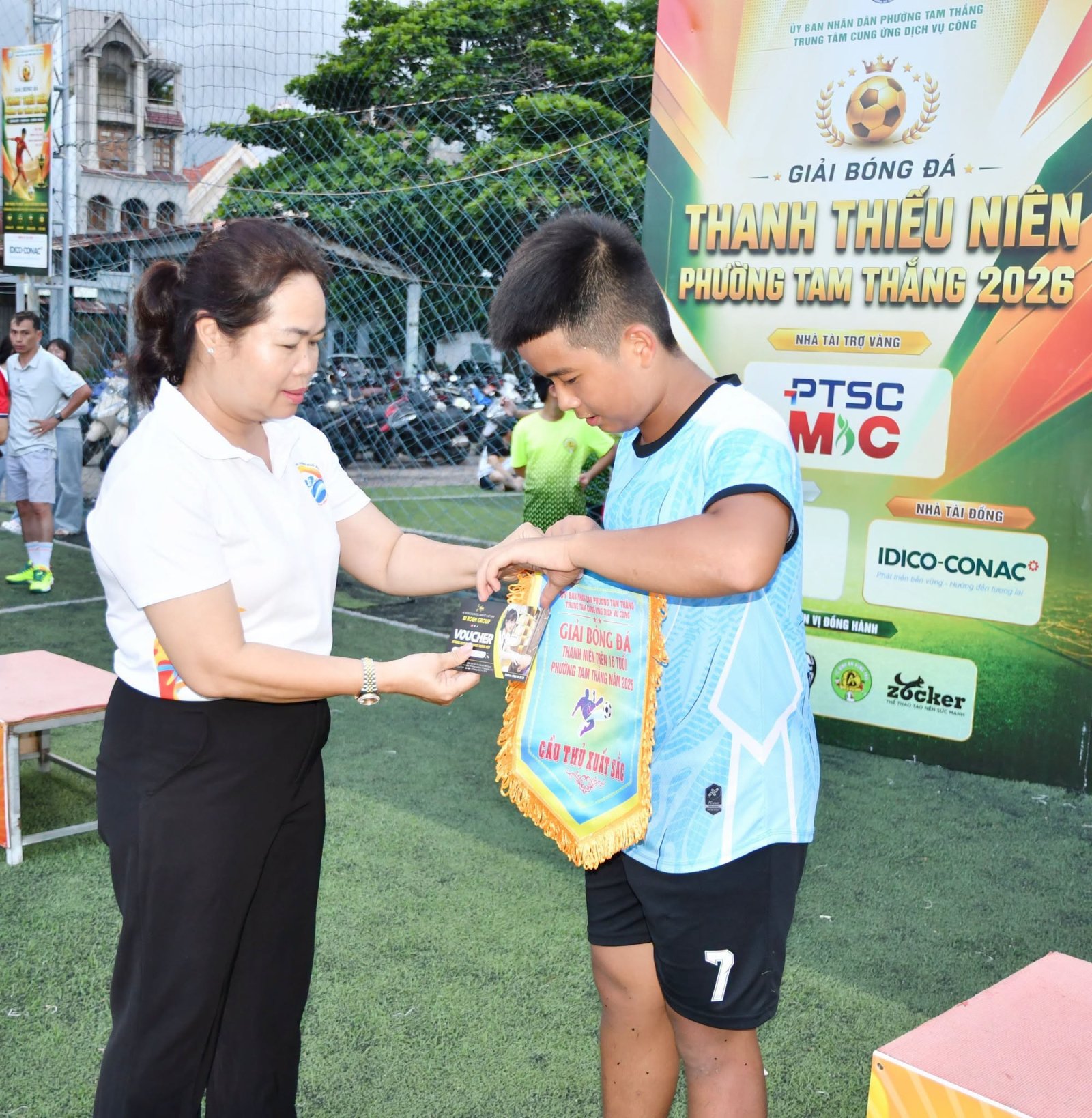 Trường THCS Nguyễn Văn Linh và Ban Chỉ huy Quân sự phường đoạt huy chương Vàng Giải bóng đá thanh, thiếu niên phường Tam Thắng năm 2026
