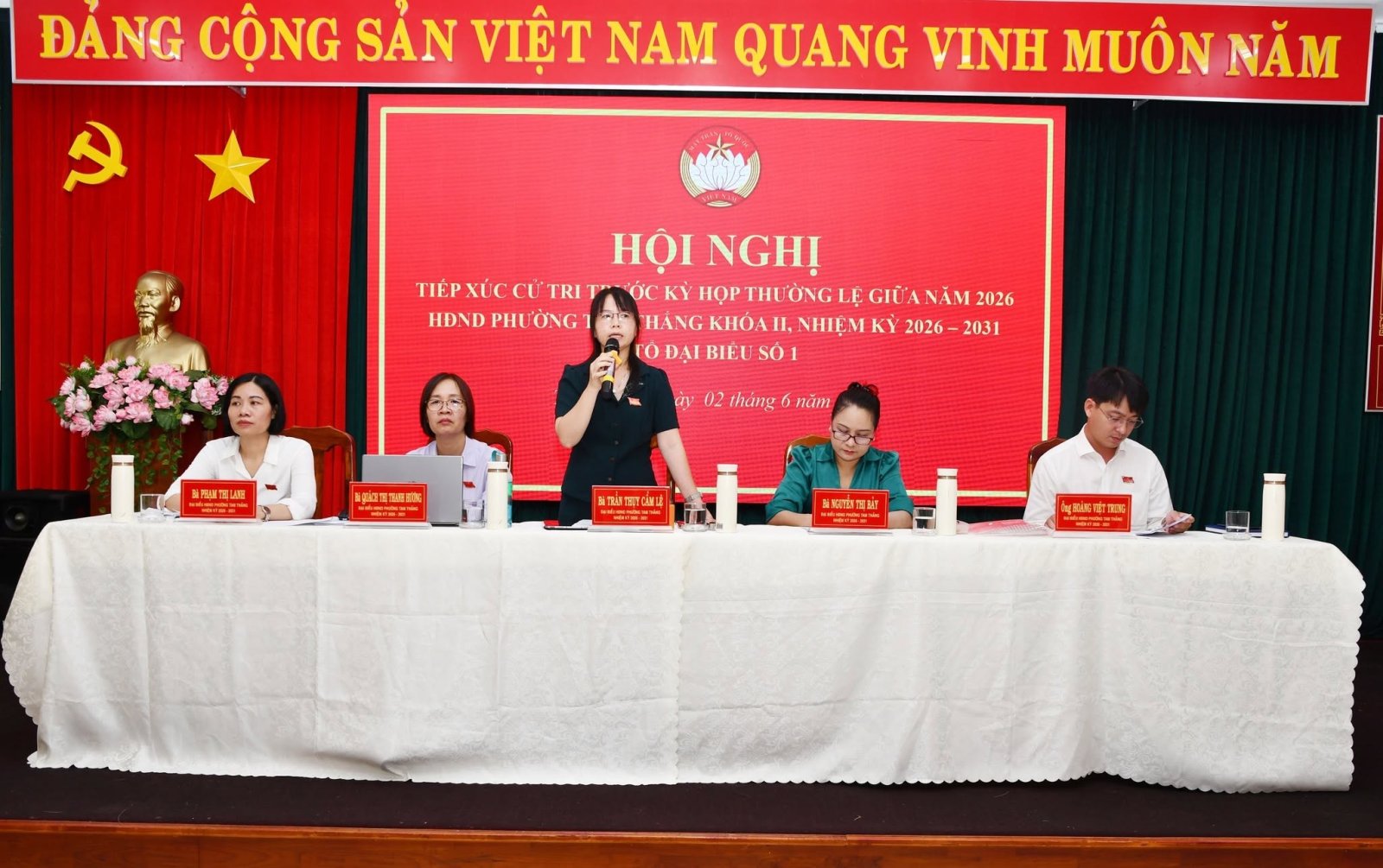 Cử tri phản ánh nhiều vấn đề liên quan đến đời sống dân sinh