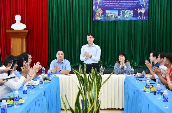 Trung tâm cung ứng dịch vụ sự nghiệp công phường Tân Ninh  đến học tập kinh nghiệm tại phường tam thắng