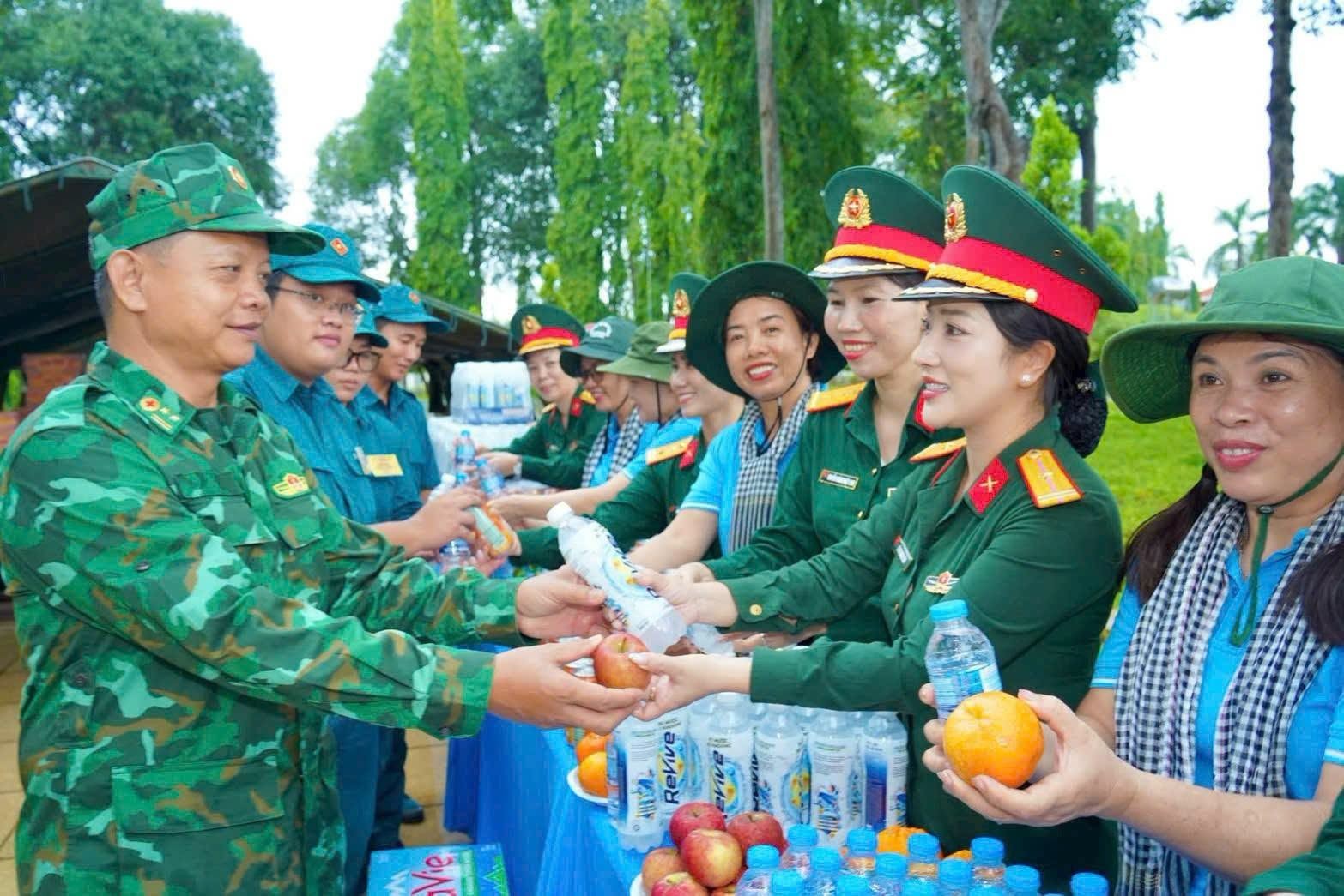 Động viên lực lượng làm nhiệm vụ lấy mẫu hài cốt liệt sĩ