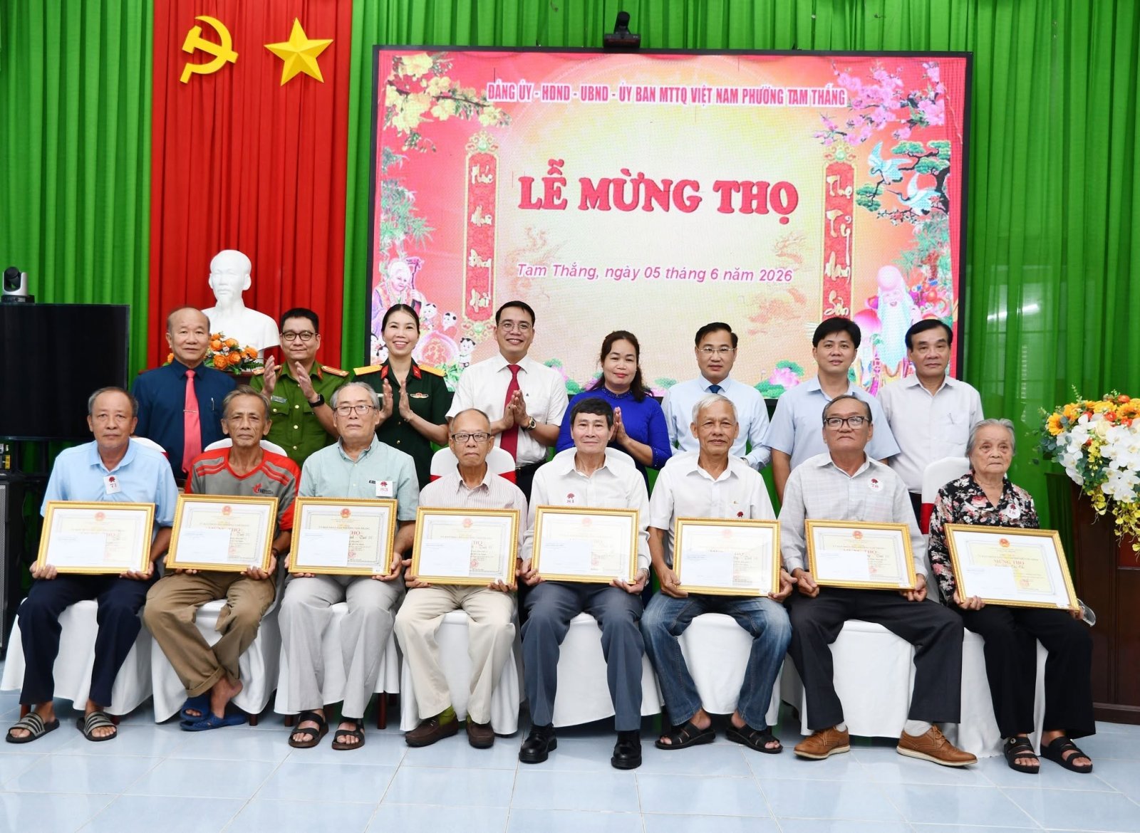 Tổ chức mừng thọ cho 86 người cao tuổi