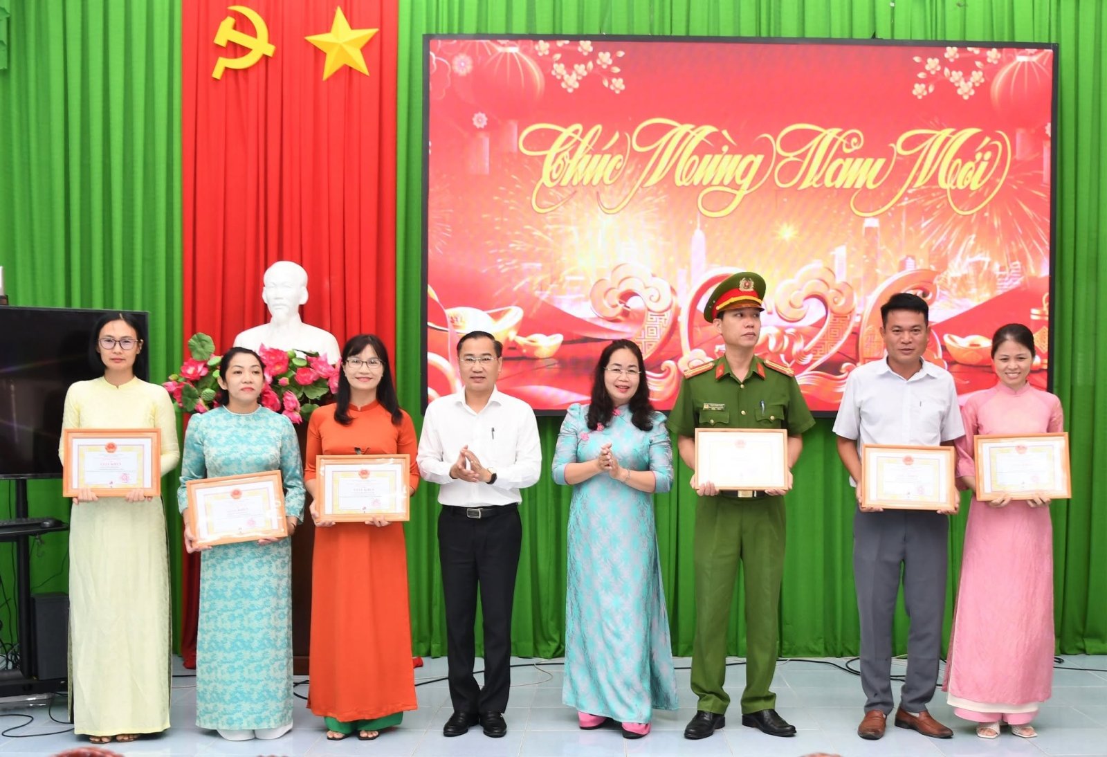 Phường Tam Thắng họp mặt Lãnh Đạo, Cán Bộ, Công Chức, Viên Chức Và Người Lao Động của Phường
