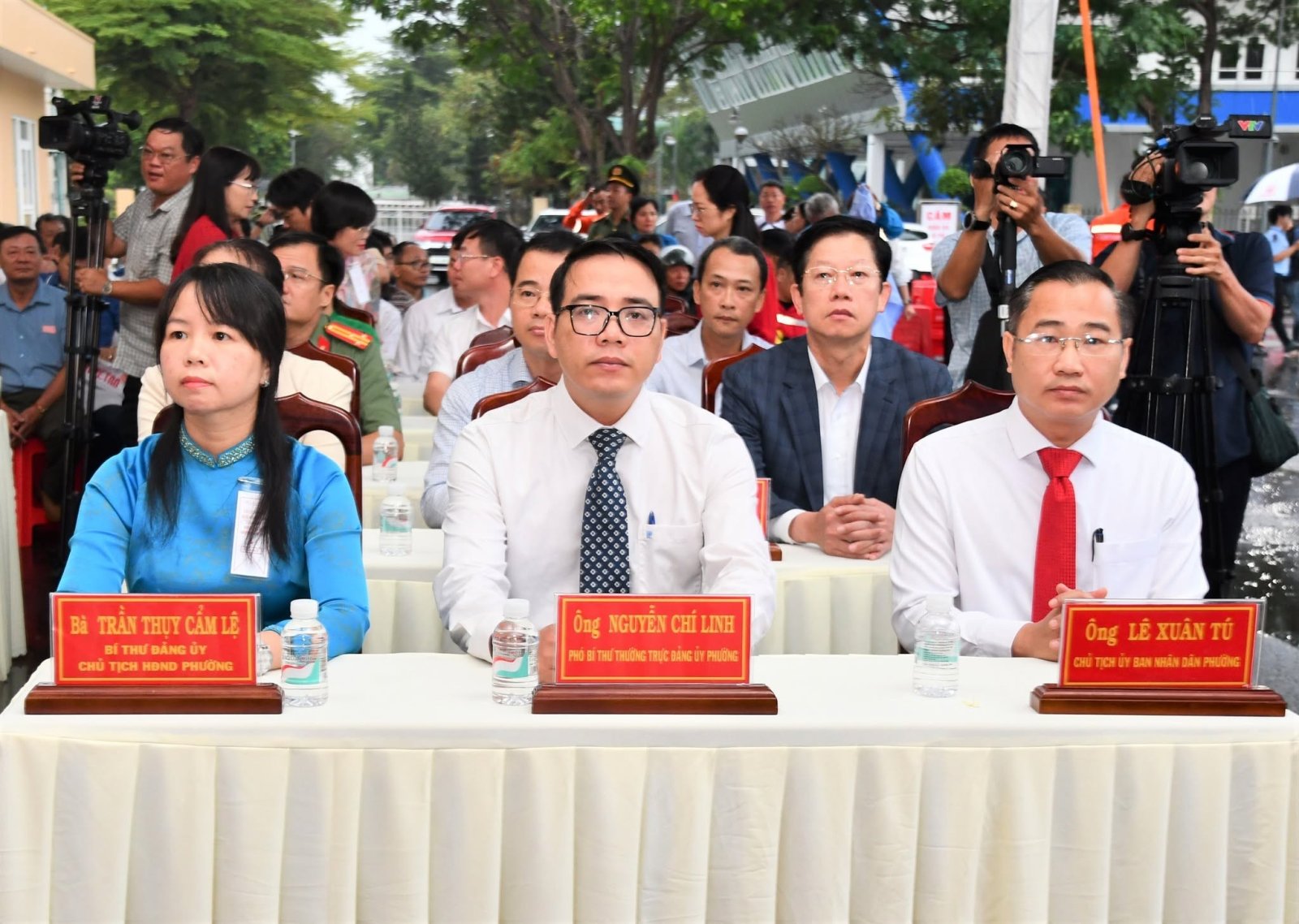 Cử tri phường Tam Thắng nô nức đi bỏ phiếu sớm