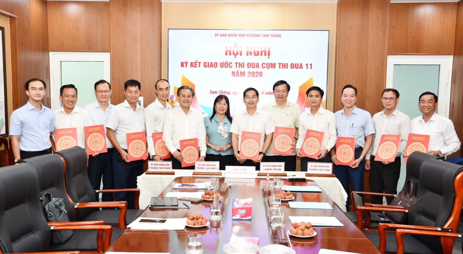 Cụm thi đua 11 ký kết giao ước thi đua