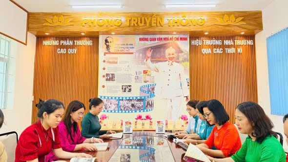 Nhiều hoạt động chào mừng kỷ niệm 50 năm ngày thành phố Sài Gòn - Gia Định chính thức mang tên Chủ tịch Hồ Chí Minh