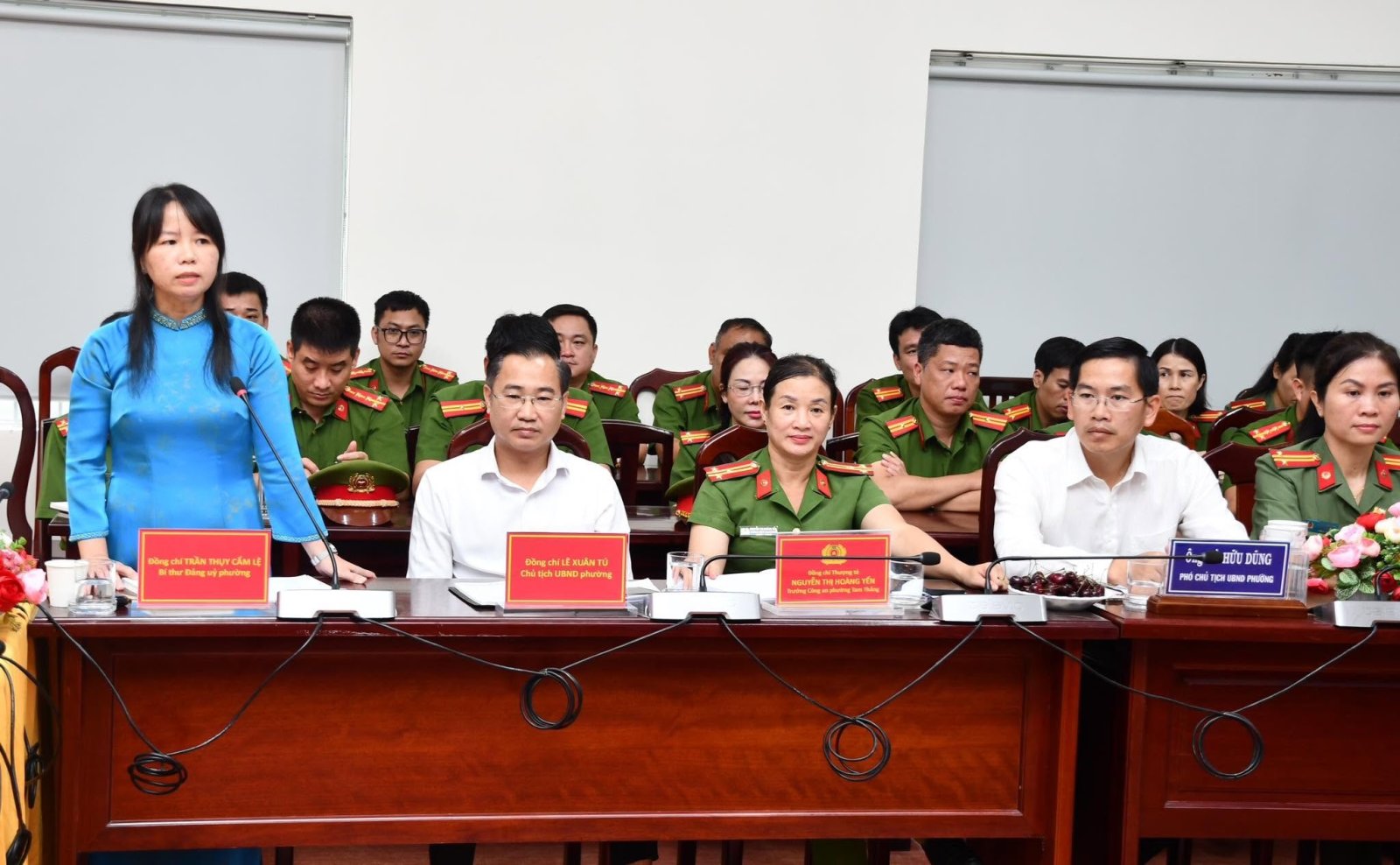 Ban Giám Đốc Công An TP.Hồ Chí Minh làm việc với Công An phường Tam Thắng