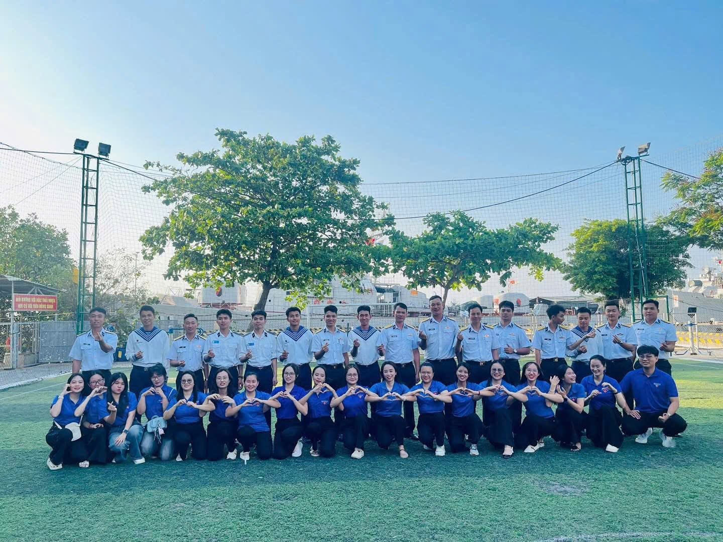 Tháng Thanh niên: Rực Cháy Nhiệt Huyết – Thắt Chặt Tình Quân Dân