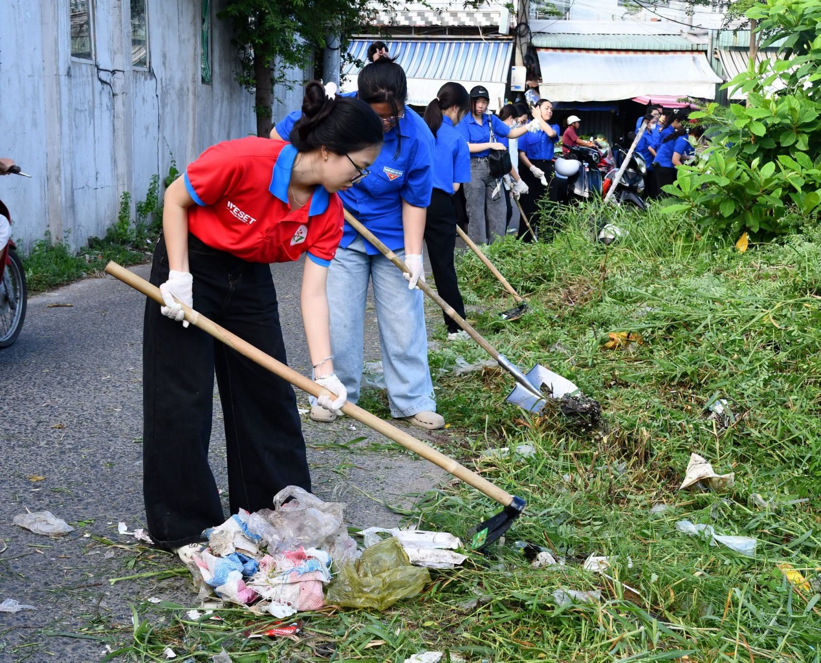 Phát động phong trào toàn dân tham gia bảo vệ môi trường