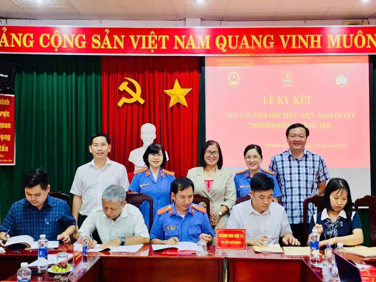Ký kết quy chế phối hợp về thí điểm khởi kiện vụ án dân sự