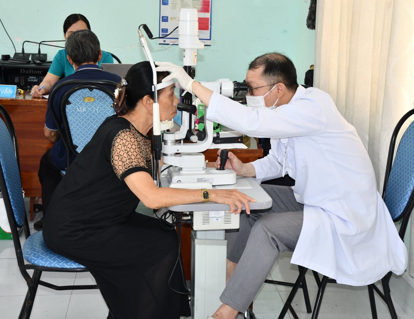 1000 người cao tuổi được khám sức khỏe miễn phí