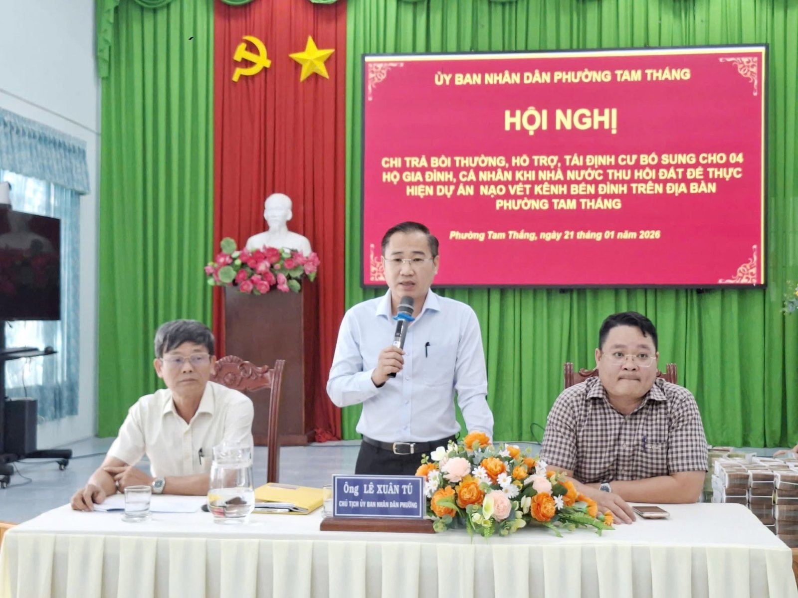 Chi trả bồi thường cho các hộ dân bị giải tỏa trong dự án nạo vét kênh Bến Đình